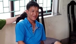 Bắt tạm giam kẻ mua tú lơ khơ nhiễm chất phóng xạ bán cho con bạc